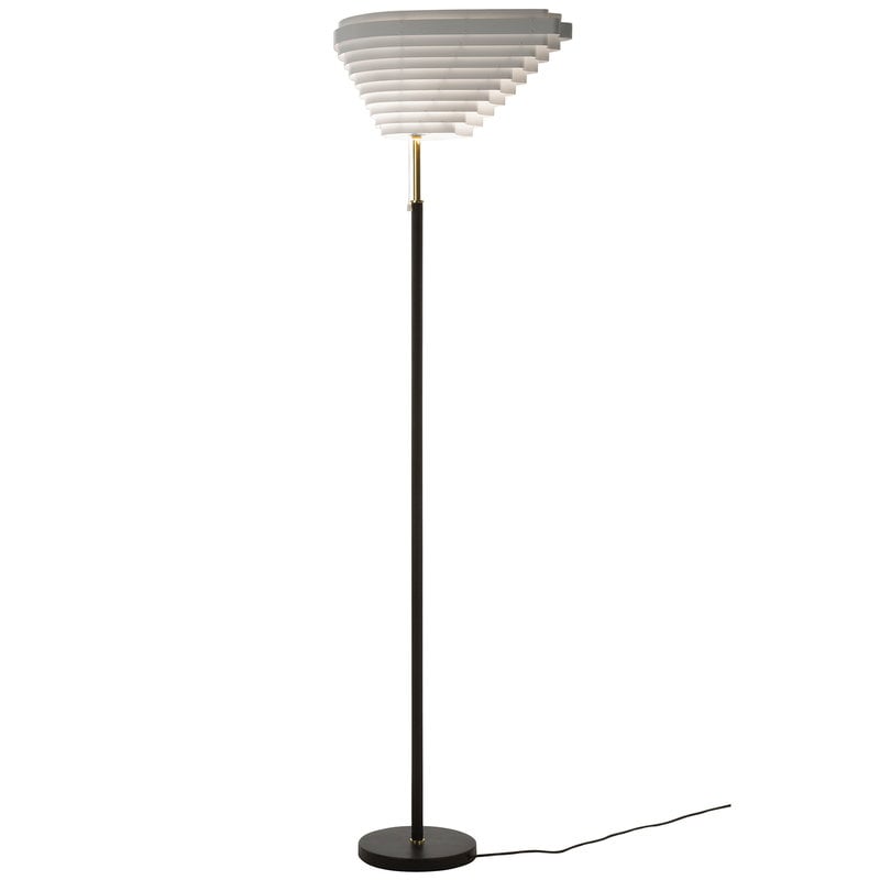 Aalto floor lamp A805 by Artek #polished brass #