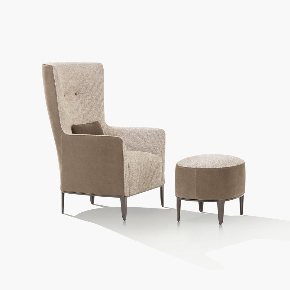 GENTLEMAN RESERVED Lounge Chairs by Poliform