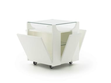 CUBOVO - Wooden food trolley with drawers by Porro