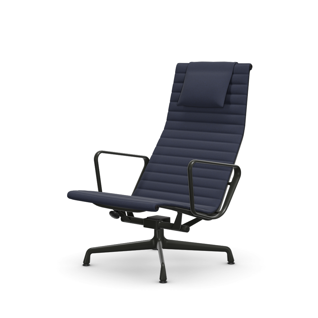 アルミニウムチェア EA 124 – ラウンジ（カバーマテリアル：ファブリック Cosy 2）