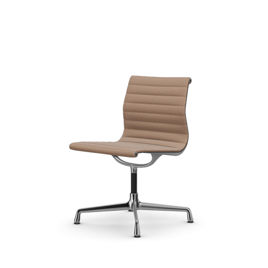 アルミニウムチェア EA 101 – ダイン（カバーマテリアル：ファブリック ホップサック）