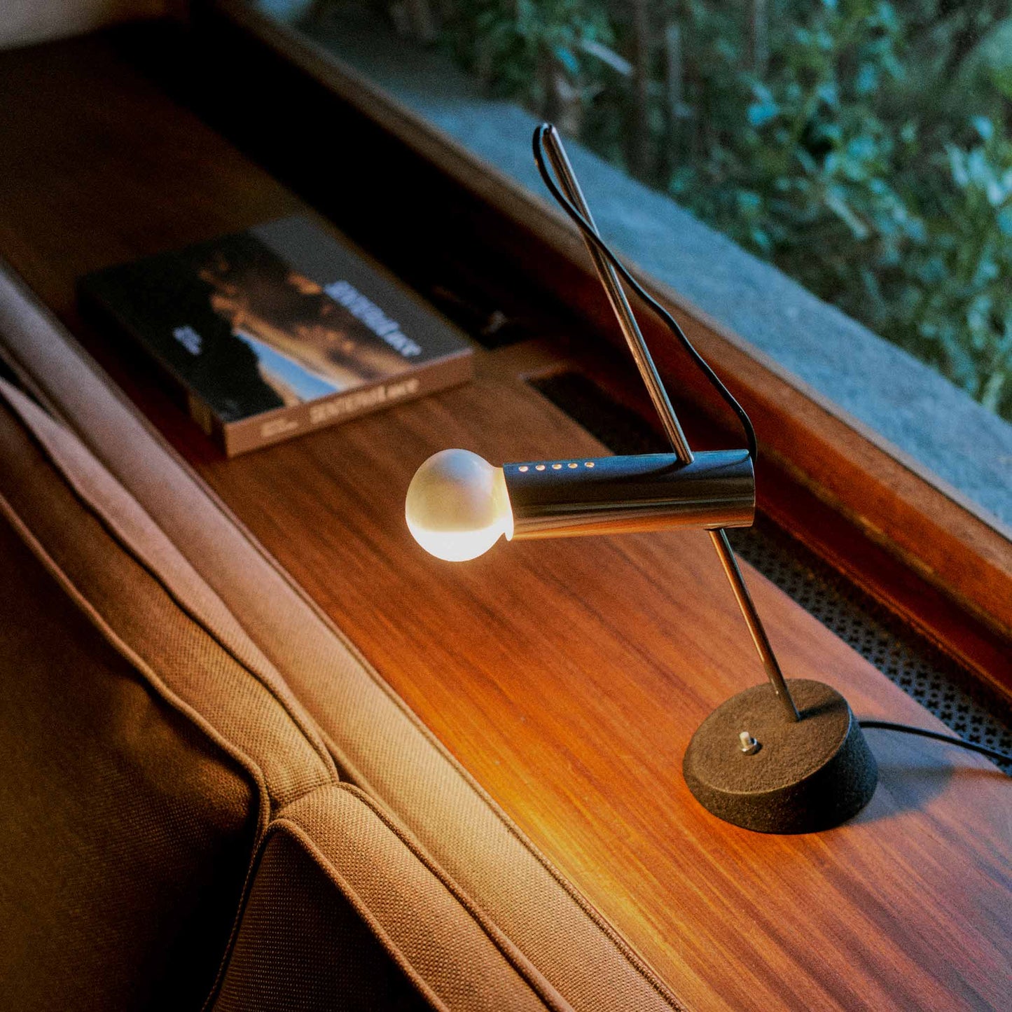 モデル566 - テーブルランプ