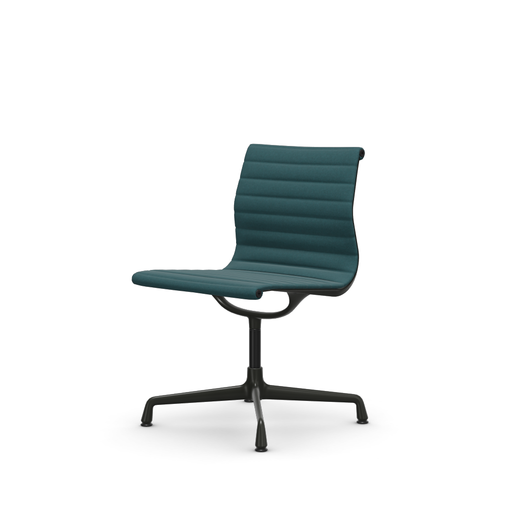 アルミニウムチェア EA 101 – ダイン（カバーマテリアル：ファブリック Cosy 2）