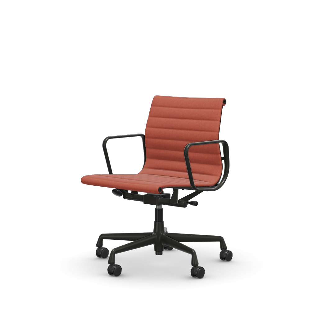 アルミニウムチェア EA 118 – ワーク（カバーマテリアル：ファブリック コージー2）