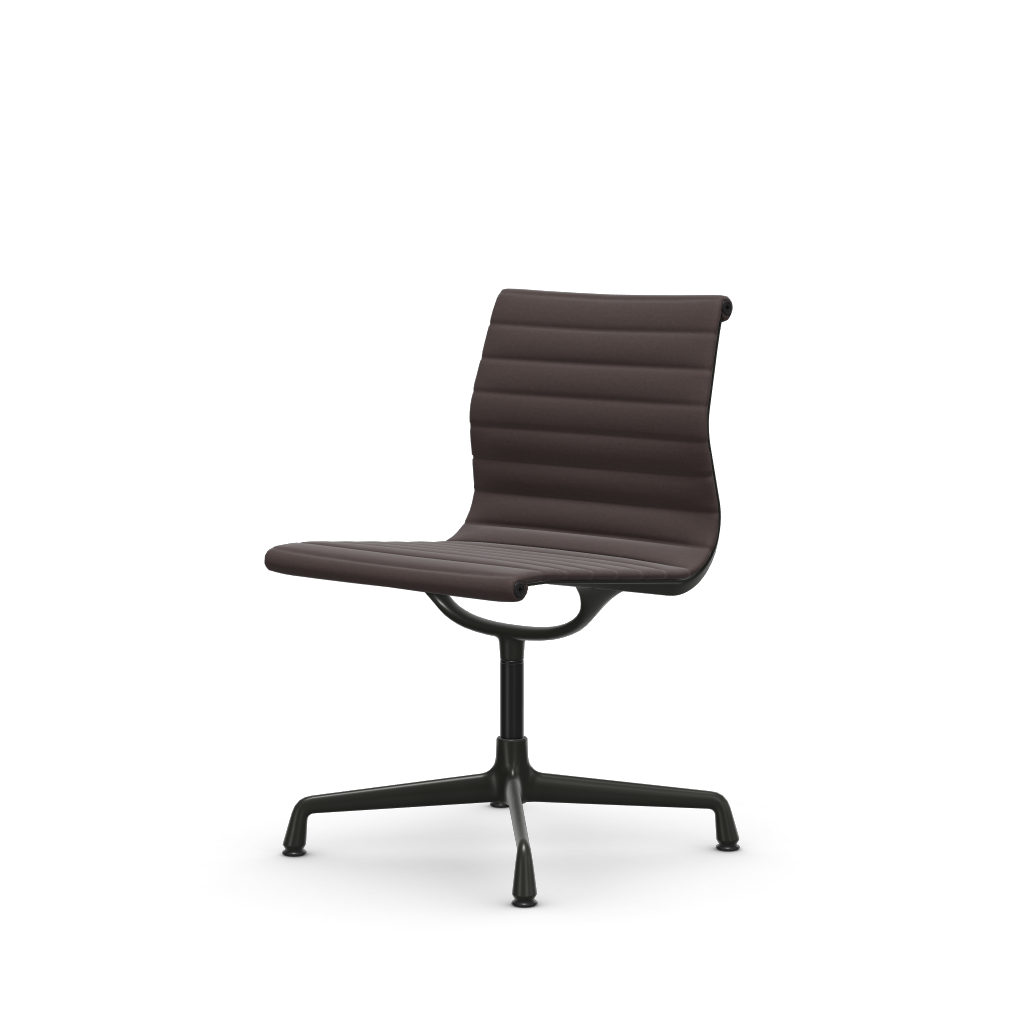 アルミニウムチェア EA 101 – ダイン（カバーマテリアル：ファブリック ホップサック）