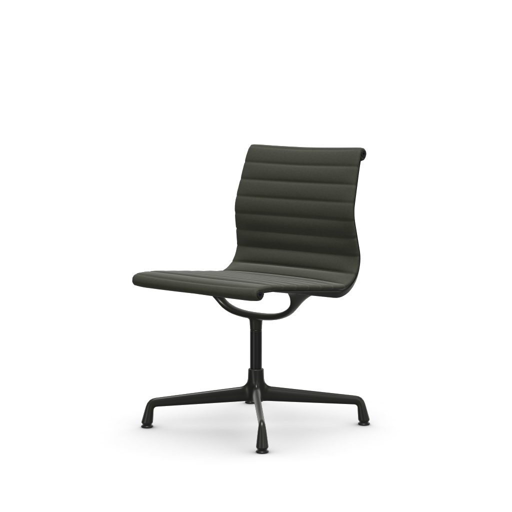 アルミニウムチェア EA 101 – ダイン（カバーマテリアル：ファブリック ホップサック）