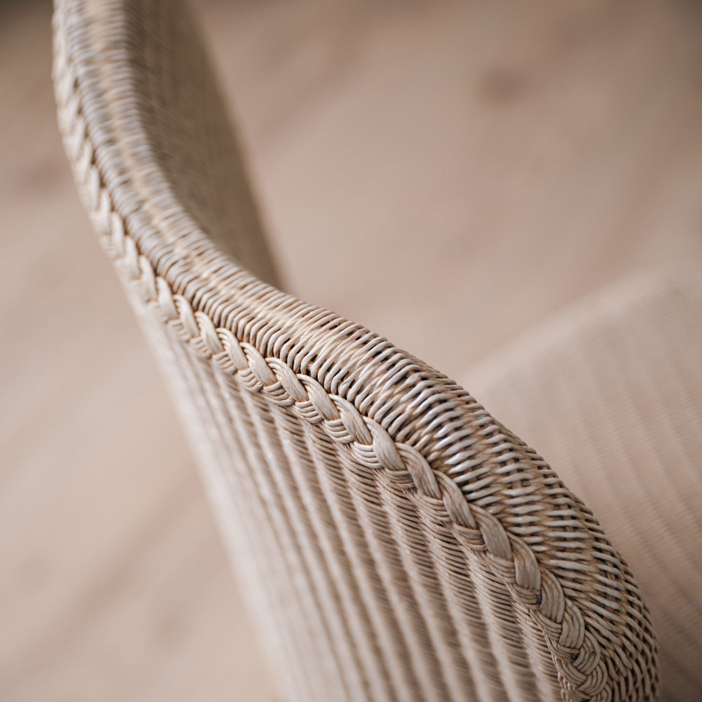 LILY - ロイドルームチェア スチールAベース