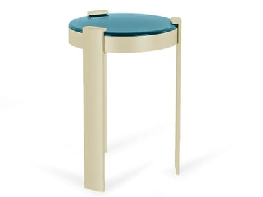 CAPRICE - Round brass high side table by Essential Home