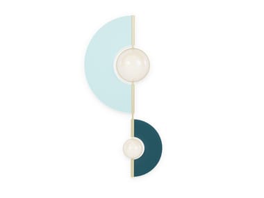 YOYO - Brass wall light by Essential Home
