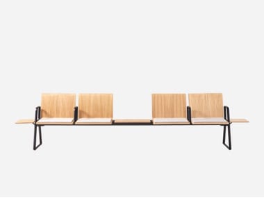 LIN WOOD - Freestanding oak beam seating with armrests by Inclass