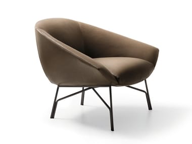 LENNOX - Upholstered armchair with armrests by Lema