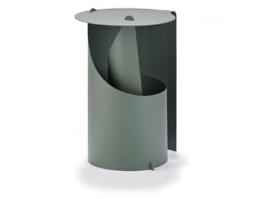 COFFEE - Round steel coffee table by Karakter