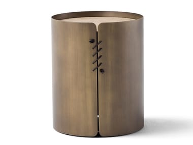 SETACCI - Round coffee table with metal sheet base and wooden top by Amura