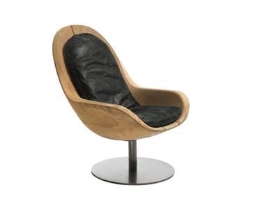 CREUS - Swivel cedarwood and leather armchair with armrests by Riva 1920