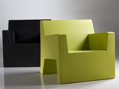 JUT - Resin garden armchair by Vondom