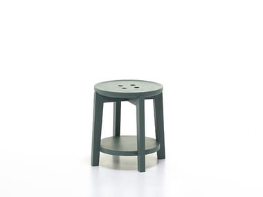 ROND T01 - Round side table with integrated magazine rack by Very Wood