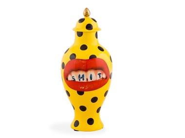 SHIT - 磁器の花瓶（情報リクエスト）