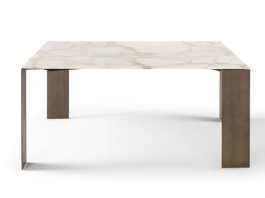 EXILIS - Square marble table with metal sheet base by Amura