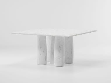 IL COLONNATO - Square marble dining table by Kettal