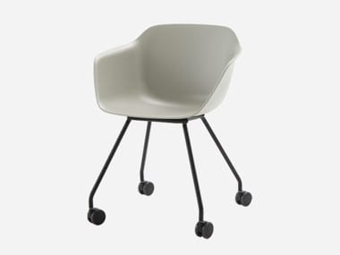 TAIA - Polypropylene training chair with armrests by Inclass