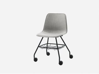 VARYA TAPIZ - Fabric training chair with storage space by Inclass